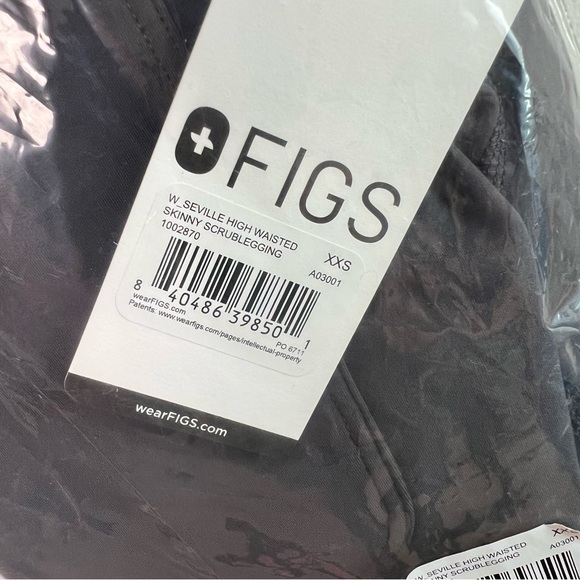 Charcoal Figs High Waisted ScrubLeggings - Picture 2 of 3
